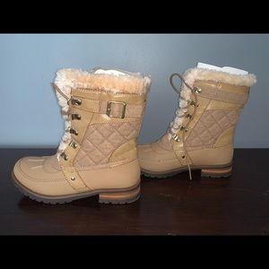 Tan winter boots